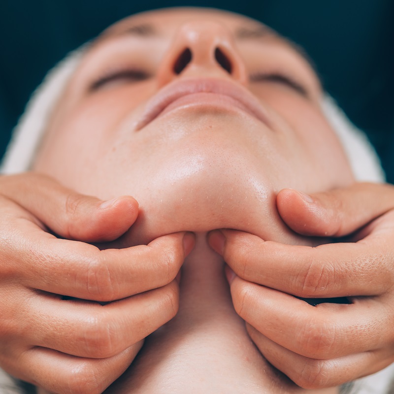 Chin and Jawline Face Lifting Massage